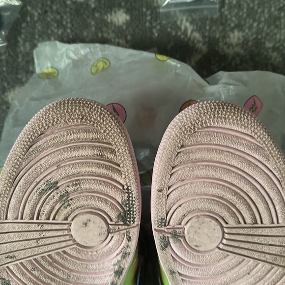 Jordan 1 high jbalvin size 13 - Picture 2 of 9